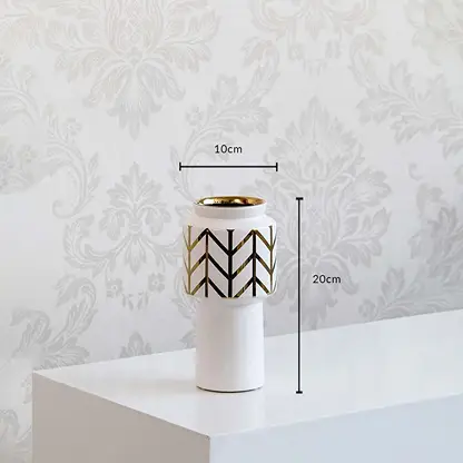 A white and gold decorative vase displayed with size markings showing 10 cm width and 20 cm height for clear and accurate product dimensions.
