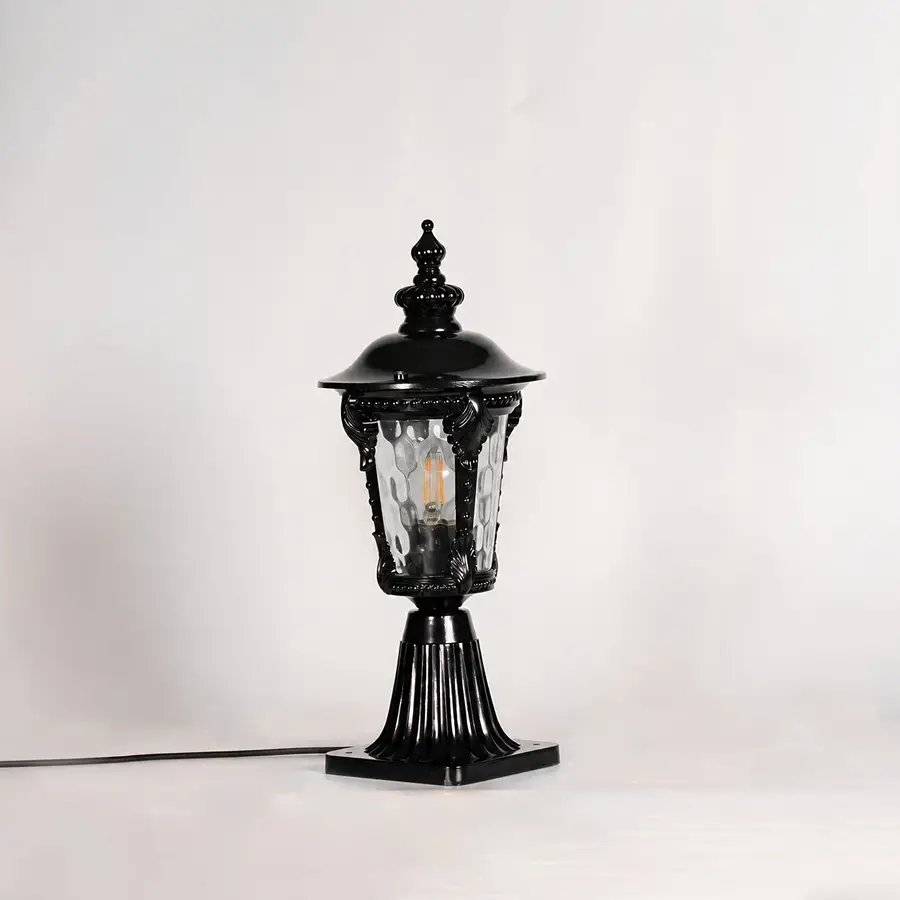 Classical Outdoor Gate Light - Black