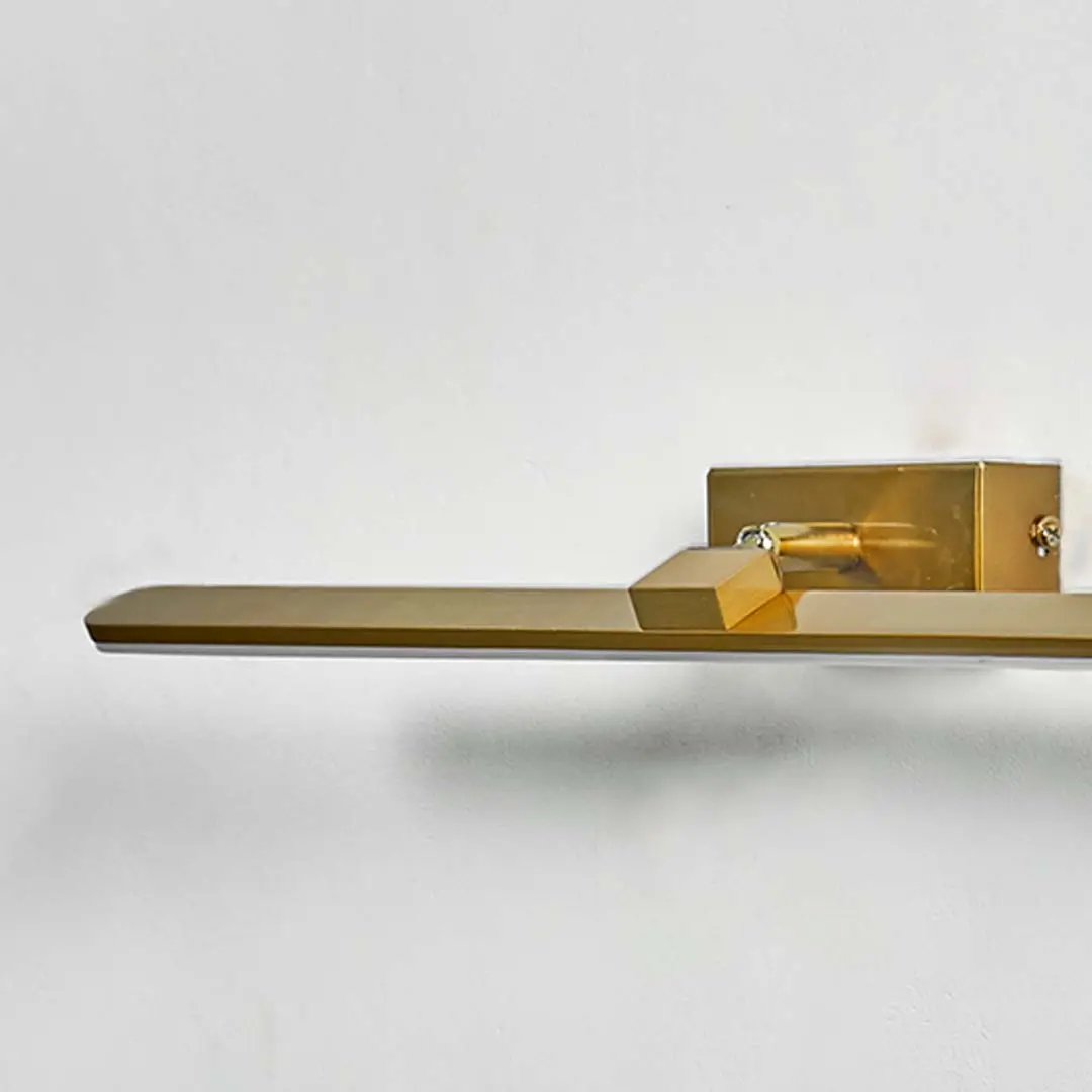 Modern brass metal picture light with sleek linear design for elegant bathroom and vanity mirror decor.
