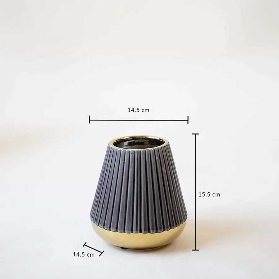 Grey ribbed ceramic vase with a gold base shown on a white background with size labels indicating 15 cm height and 14 cm width for scale reference.