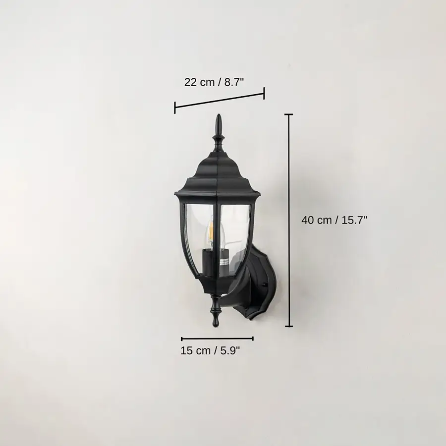 Black metal outdoor wall light, 15 x 22 x 40 cm (5.9 x 8.7 x 15.7 inches) dimensions