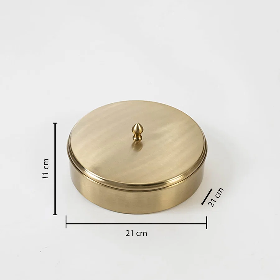 Brass spice box with 21 cm diameter and 11 cm height shown with lid closed and labeled dimensions for reference.