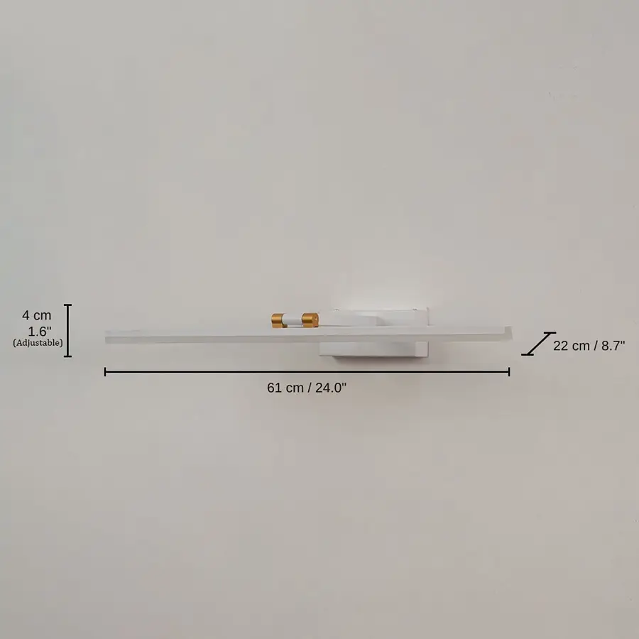 White and gold metal picture light, base 4 x 61 x 22 cm (1.6 x 24.0 x 8.7 inches), canopy 16 x 6 cm (6.3 x 2.4 inches) dimensions