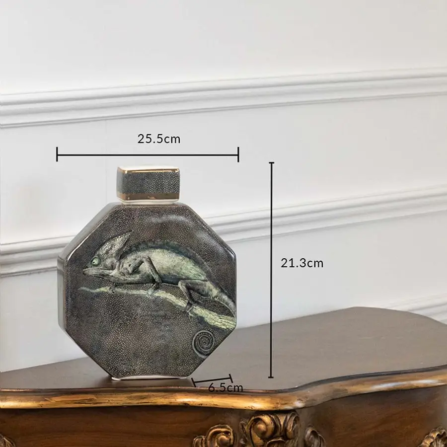 Dark green ceramic jar with engraved horse artwork in a front view measuring 19.5 cm width and 24.5 cm height perfect for rustic décor themes.
