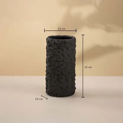 Black cylindrical ceramic vase featuring 22 cm height and 12 cm width displayed on a white background.