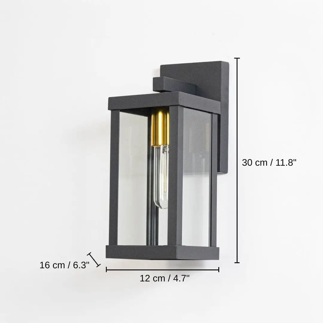 Black metal outdoor wall light, 30 x 12 x 16 cm (11.8 x 4.7 x 6.3 inches) dimensions