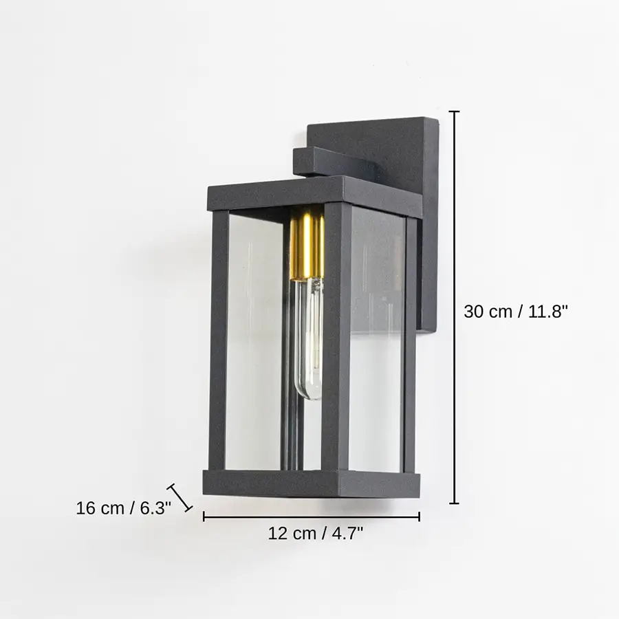 Black metal outdoor wall light, 30 x 12 x 16 cm (11.8 x 4.7 x 6.3 inches) dimensions